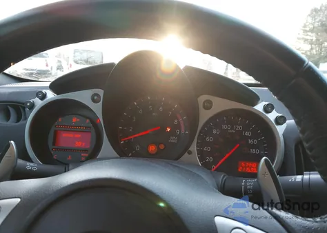 2019 Nissan 370Z z USA, uszkodzony, nr VIN JN1AZ4FH2KM620118